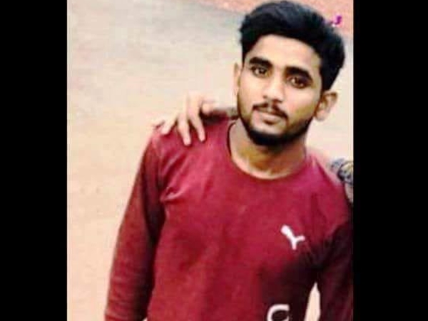 പാര്ട്ടി കുടുംബത്തില്