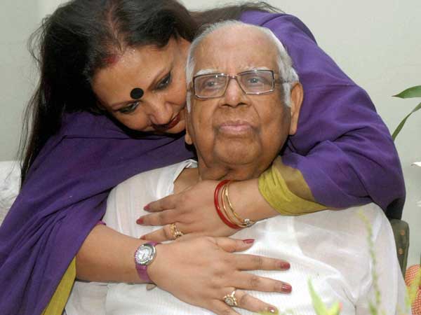 നാല് ദശാബ്ദക്കാലം
