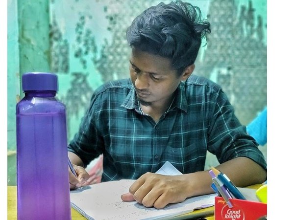 ബായ് ഇന്ദിര കൃഷ്ണന്