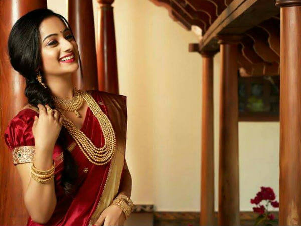 അക്കൗണ്ടിലേക്ക് കോടികള്