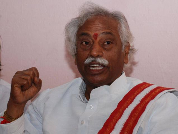 ബിജെപിയും മുതലെടുപ്പിന്
