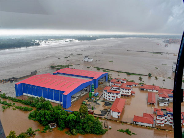 മരിച്ചവരുടെ ആശ്രിതര്ക്ക് നഷ്ടപരിഹാരം
