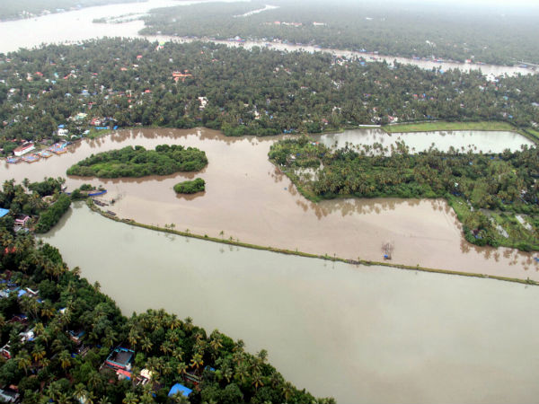 ദുരിതബാധിതര്ക്കായി 30 സെന്റ് സ്ഥലം വിട്ടു നല്കി