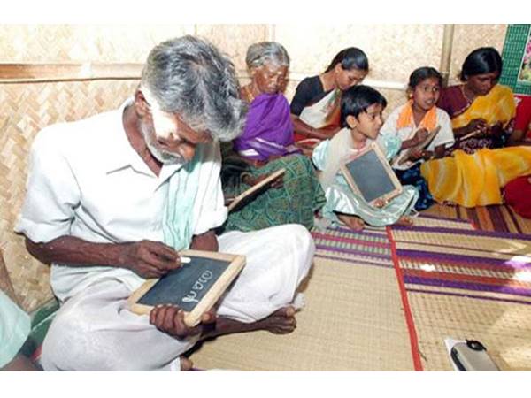 2,23818 വീടുകളില് സര്വേ