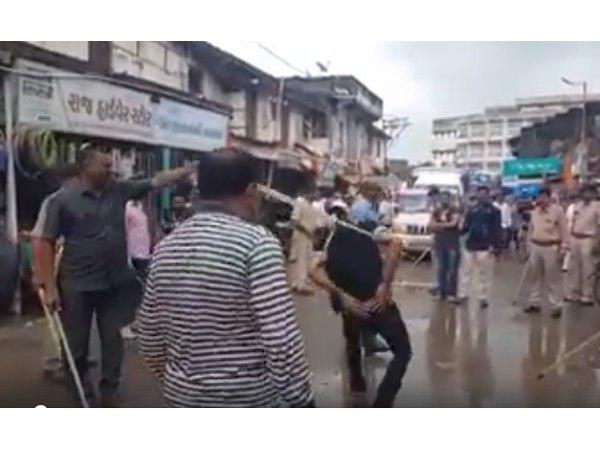 ഒരു ലക്ഷത്തിലധികം ആളുകള്