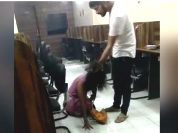 ആളൊഴിഞ്ഞ ഓഫീസ്