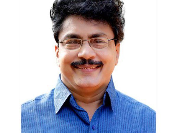 ആരെ പറ്റിക്കാനാണിത്