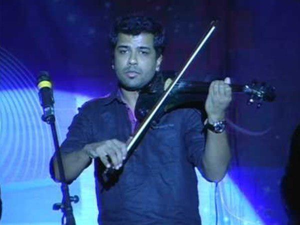 പറഞ്ഞു പറ്റിച്ചു