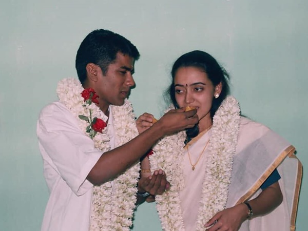 വീട്ടുകാരുടെ എതിര്പ്പ്