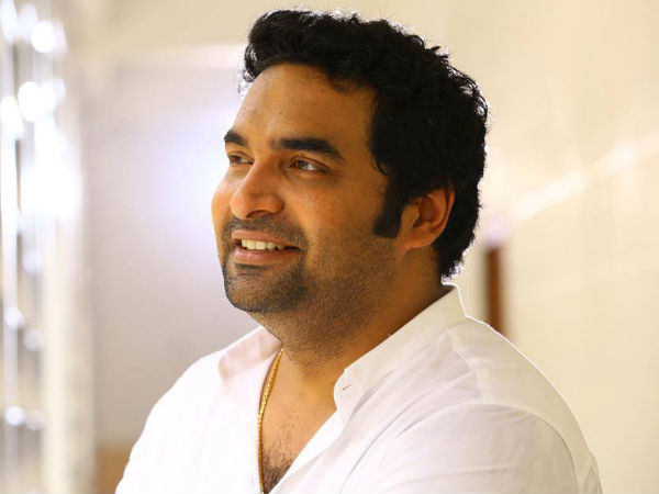 മോശമായി
