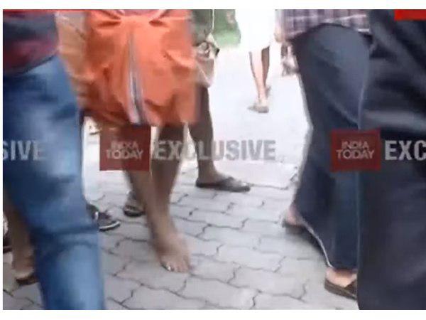 പിടിച്ചെടുക്കാന് ശ്രമം