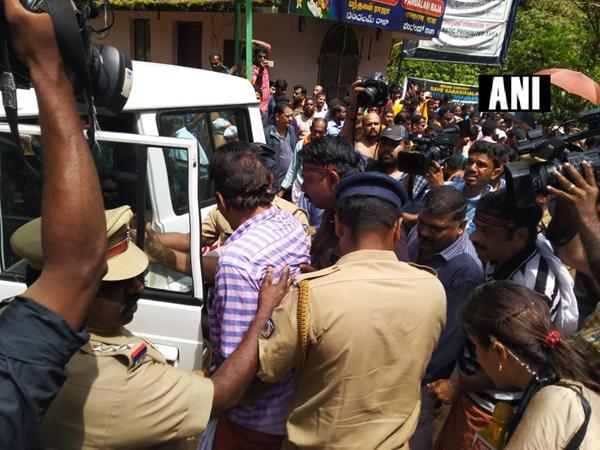 നേതാക്കളടക്കം അറസ്റ്റിൽ