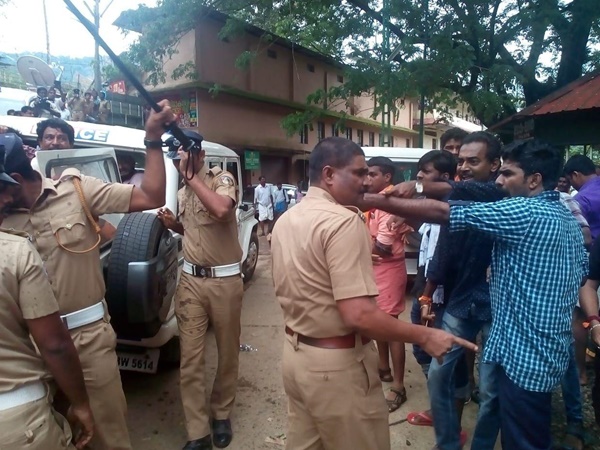 ഭക്തിയല്ല, ഹിസ്റ്റീരിയ