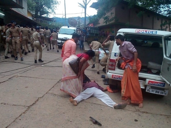 ആഘോഷിക്കപ്പെടുന്ന ഭക്തി