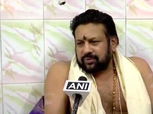 തന്ത്രി ധരിക്കരുത്