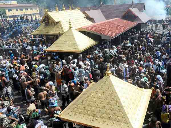 ശബരിമലയിലെ സ്ത്രീപ്രവേശനത്തിനെതിരെ