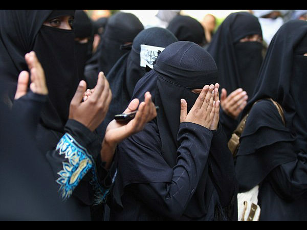 നിലപാട് പറയുമ്പോൾ