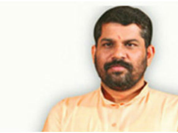 എന്തൊരു വിവരക്കേടാണ്
