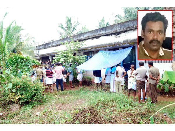 അടുത്ത മുറിയിൽ