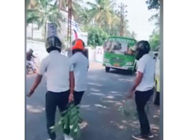 ഇത് മലയാളം വേർഷൻ
