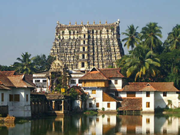 ഭക്തി ഭ്രാന്ത്ര് ഇത്ര മൂത്തിരുന്നില്ല