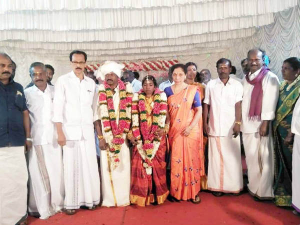 വീടും ഒരുങ്ങുന്നു