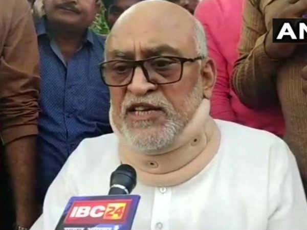 പട നയിച്ച് ചതുര്വേദി