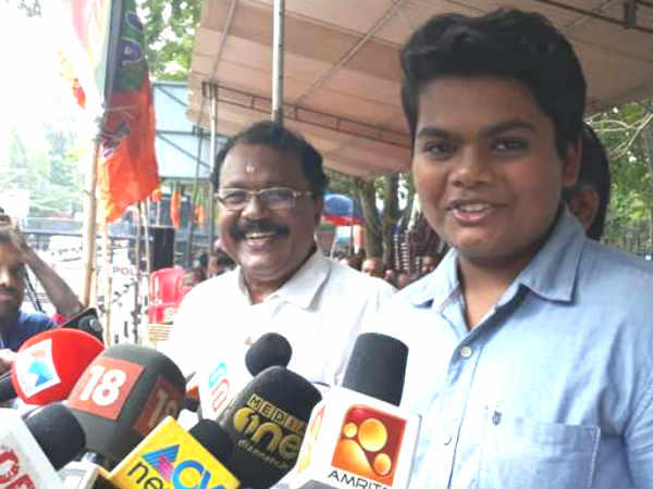 ഗവർണർക്ക് പരാതി