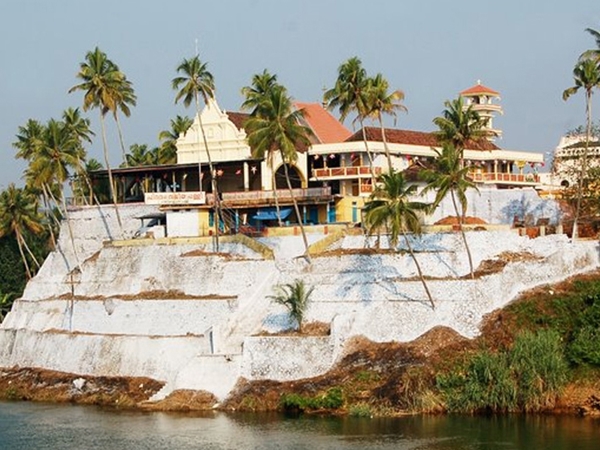 സംരക്ഷണം നല്കണം