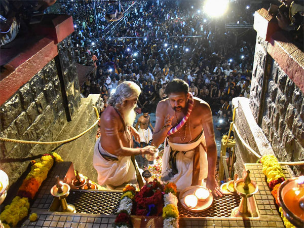 പഴുതടച്ച പദ്ധതികൾ