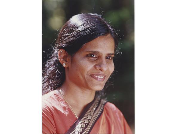 നെയ്ത്തില് നിന്ന് ബിനാലെയിലേക്ക്
