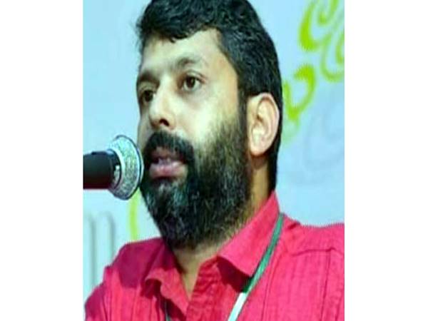 തമിഴ്നാട്ടില് ഒളിവില്