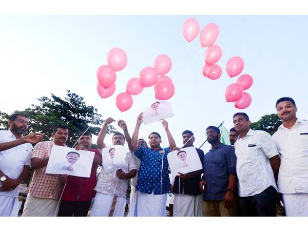 youthcongressprotestagainstktjaleel-1 youthcongressprotestagainstktjaleel-1