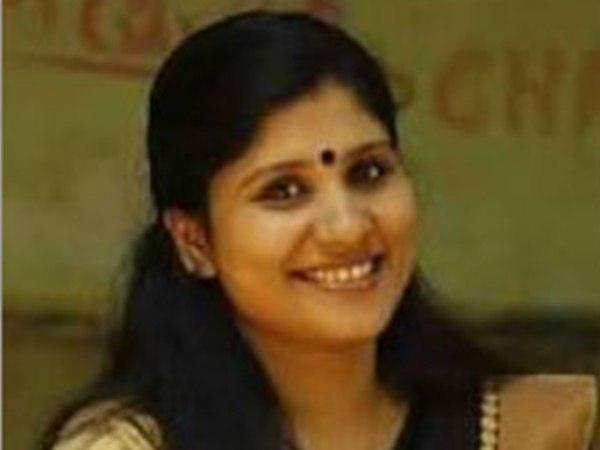 വീണ് കിടക്കുന്നവരെ ചവിട്ടരുത്
