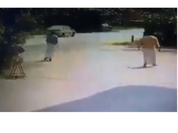 പൊളിഞ്ഞു