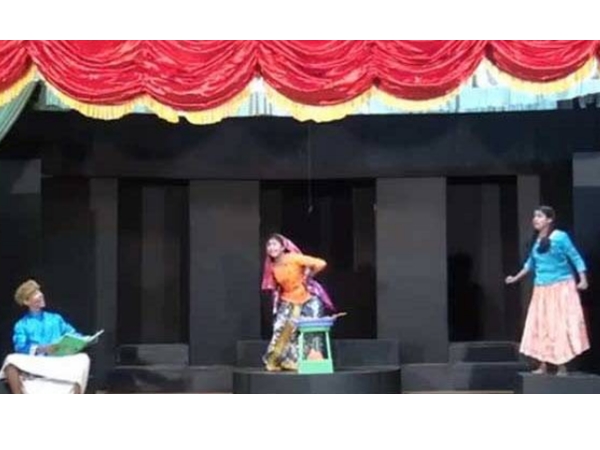 തുറന്ന് വായിക്കണം