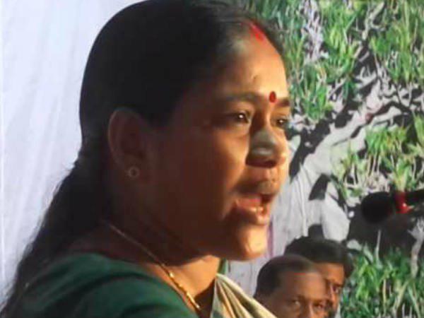 തമ്മിൽ കോർത്ത് ശോഭയും റഹീമും