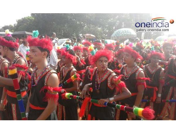 വിദ്യാര്ഥികളെ സ്വീകരിക്കാന് പ്രത്യേക സംവിധാനം