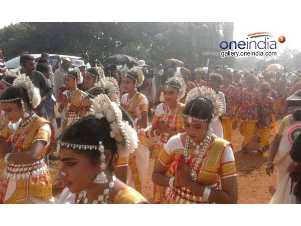 വേദികള് സജ്ജമാകുന്നു