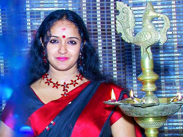 വിവാദങ്ങളിൽ നിന്ന് ഒഴിഞ്ഞ്
