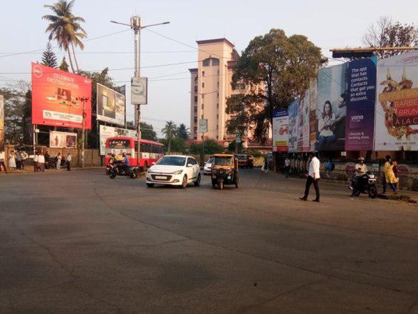 ട്രെയിൻ ഗതാഗതവും താറുമാറായി