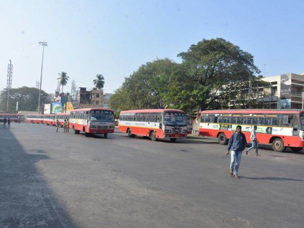 കടകൾ തുറന്നും അടപ്പിച്ചും പ്രതിഷേധം