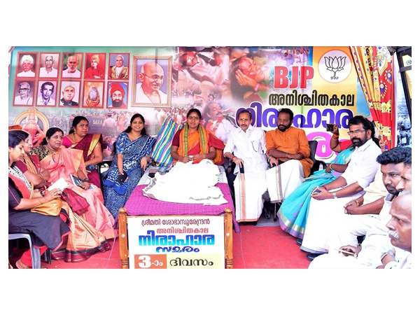 ദേശീയ നേതാക്കളും എത്തി