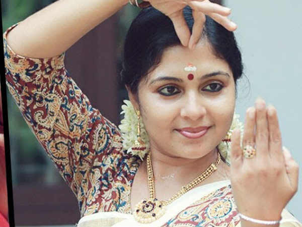 മാപ്പ് പറയണമെന്ന്
