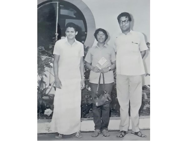 ബന്ധത്തിന്റെ തുടക്കം