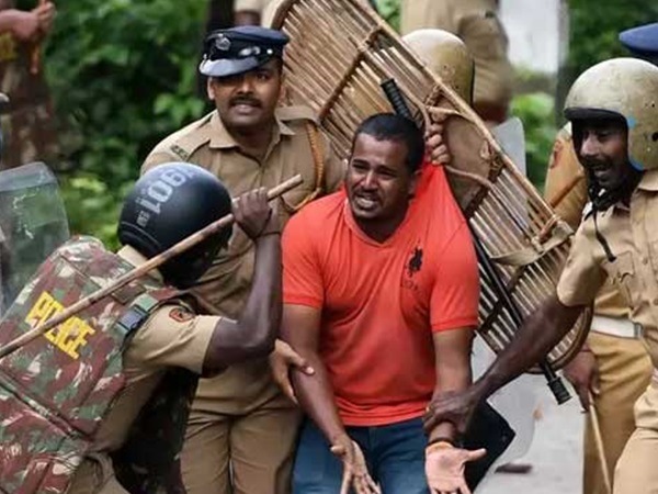 നാടിളക്കി അറസ്റ്റ്