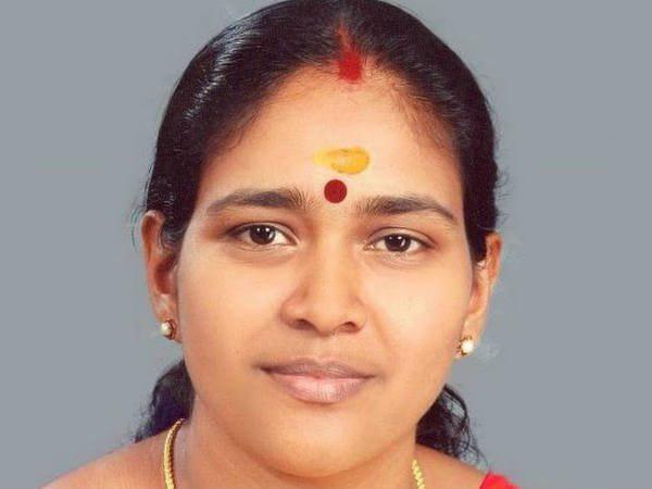 സ്റ്റീല് ഗ്ലാസിലെ 'പാനീയം'