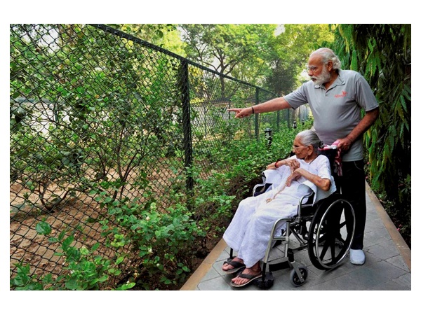 മുഖ്യമന്ത്രിയായപ്പോൾ