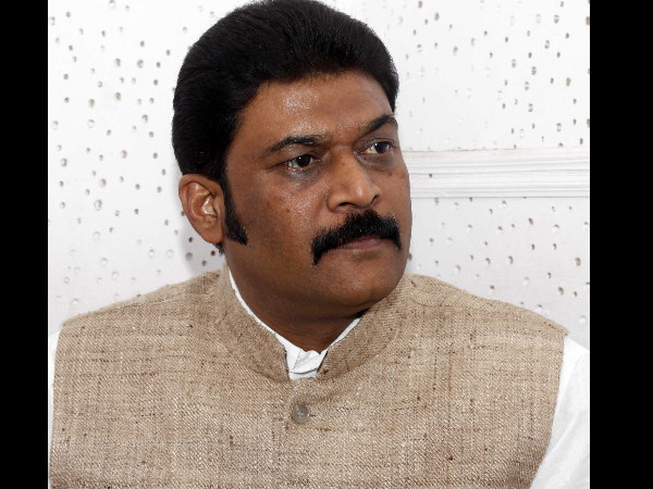 ആനന്ദ് പറയുന്നത്
