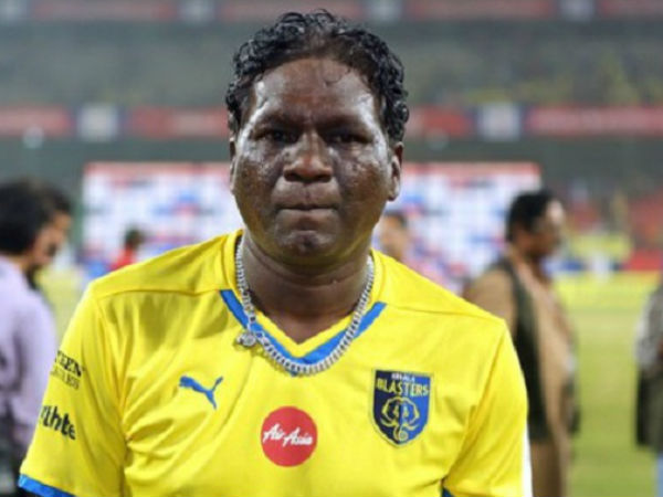 ആദ്യം സമീപിച്ചത്